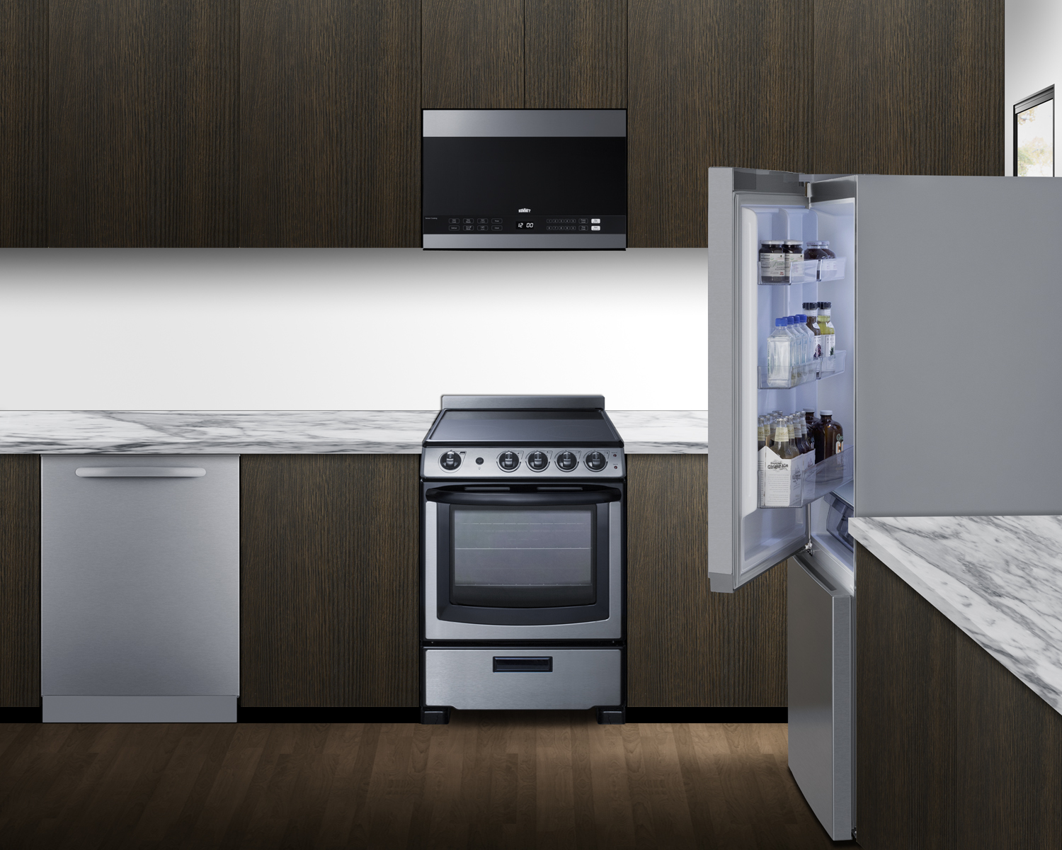Frost-free ENERGY STAR certified bottom freezer refrigerator with icemaker in stainless steel and counter depth fit
